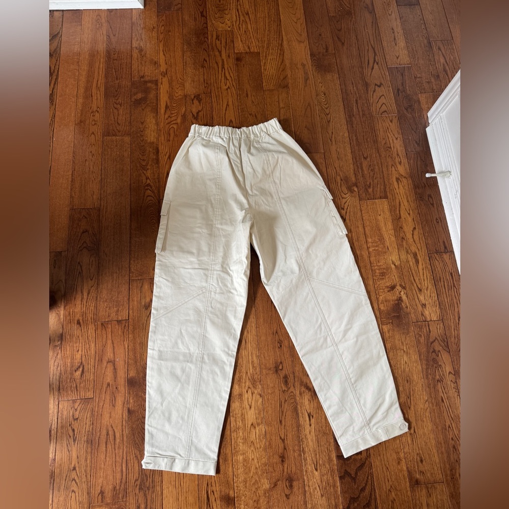 women’s Cream Cargo Pants - Picture 3 of 7